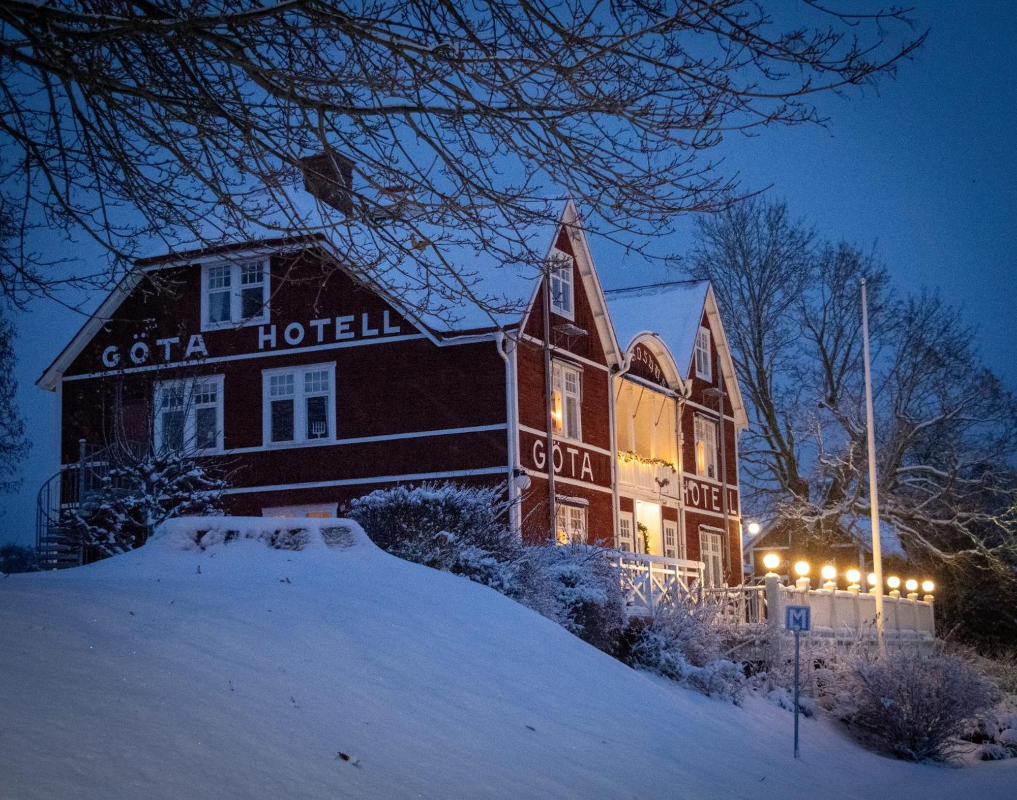 Stenkullens Gardshus Borensberg Luaran gambar